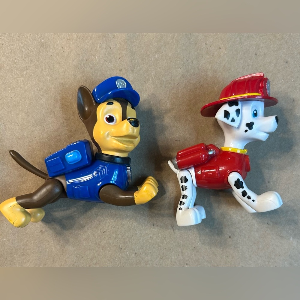 Paw Patrol Rescue Team Figures - Lot of 5 - Picture 5 of 7